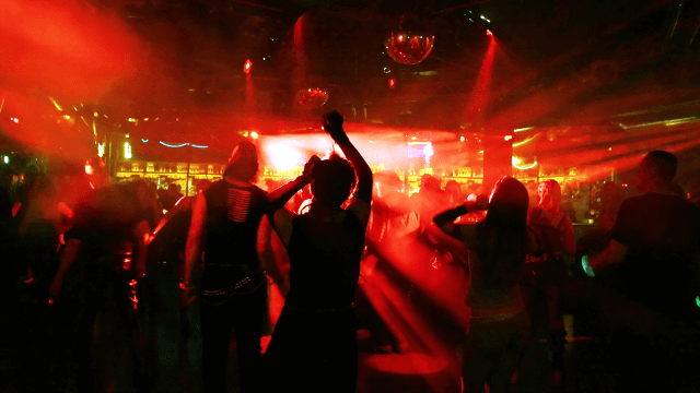 Bild_zu_Feiern_mit_DJ_in_Belgien_5